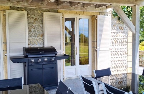 Bournos House | Homerez - Big house for 19 ppl. with swimming-pool, sauna and garden at Bourmos