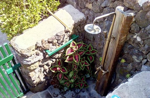 Santo Amaro House | Homerez - House 2 km away from the beach for 5 ppl. with sea view at Santo Amaro