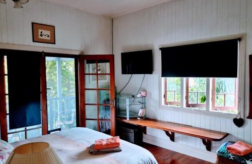 Parramatta Park House | Homestay at Julie's