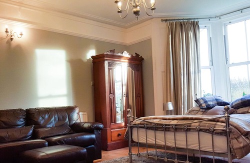 Lympsham Cottage | Homestead West Wing