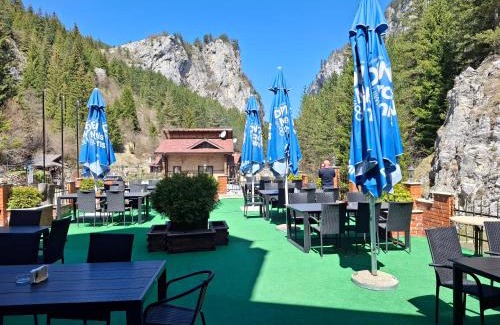 Trigrad Resort | Horlog Castle