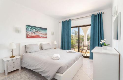 Vale de Covo Apartment | Host Wise - Lively Charming Apartment w Pool