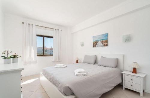 Vale de Covo Apartment | Host Wise - Lively Charming Apartment w Pool