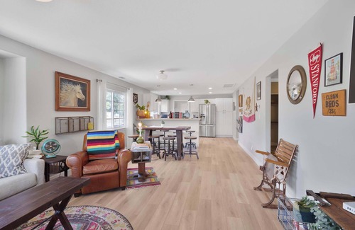Los Alamos House | Hot Tub, Fire Pit, Pet-Friendly, Walk to Bell St.