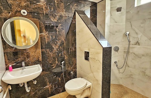 Bengaluru Hotel | Hotel Aaryan Comforts