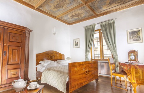 Mala Strana Hotel | Hotel At the Green Grape