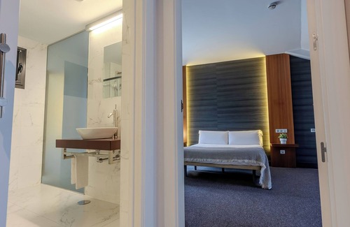 Old Town Hotel | Hotel Barrio Húmedo by gaiarooms