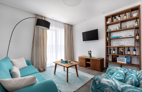 Petrovac Hotel | Hotel Eleven