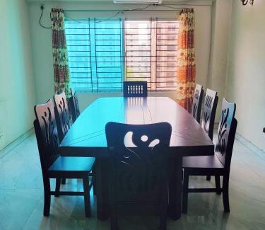 Basundhara Residential Area Hotel | Hotel Fully 富力宾馆 含早中晚中国餐