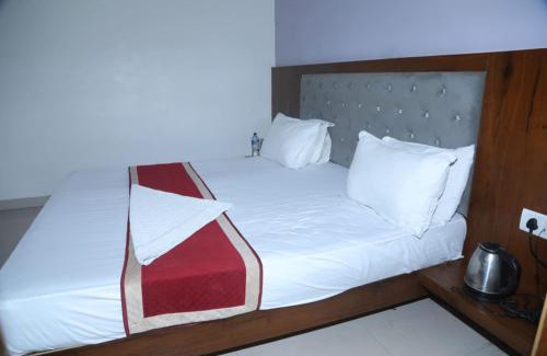 Mathura Hotel | Hotel Gulmohar