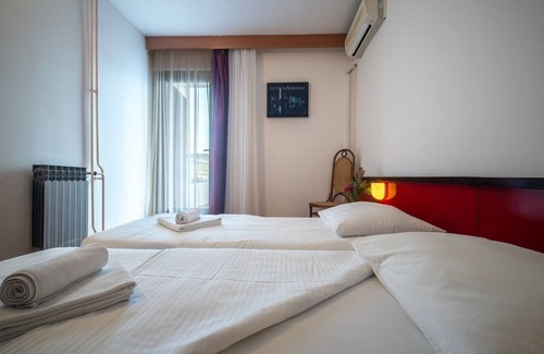 Cove Rogacic House | Hotel Issa - Double Room Park View 42
