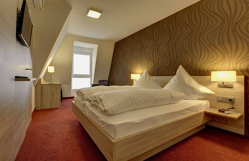 Osterspai Hotel | Hotel Lindenhof