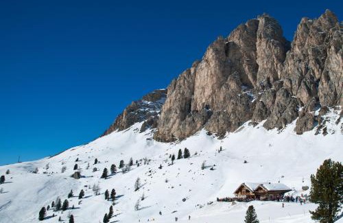 Corvara in Badia Hotel | Hotel Miramonti Corvara