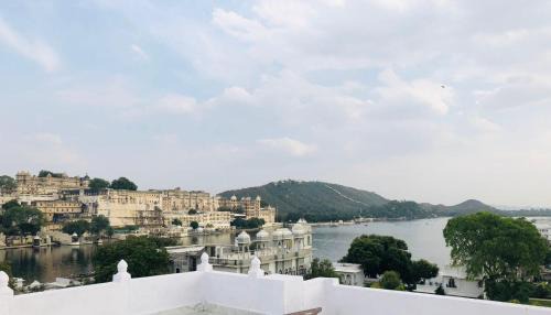 Udaipur House | Hotel Nirvana Lakeside