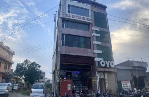 Rajpura Hotel | Hotel O 29172 Ess Enterprises