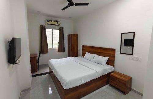 Nashik Hotel | Hotel O Nashik Road Railway Station