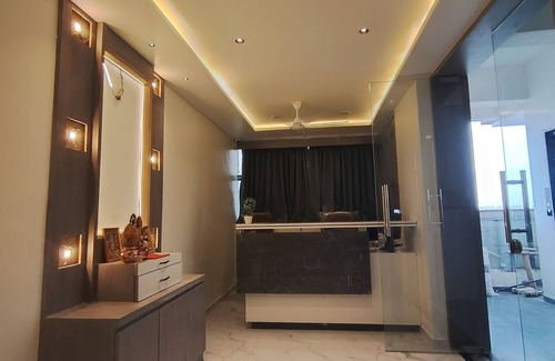 Vadodara Hotel | Hotel R Gold