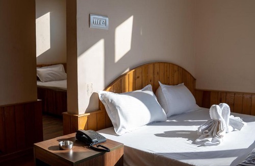 Aleo Hotel | HOTEL ROSECEOUS