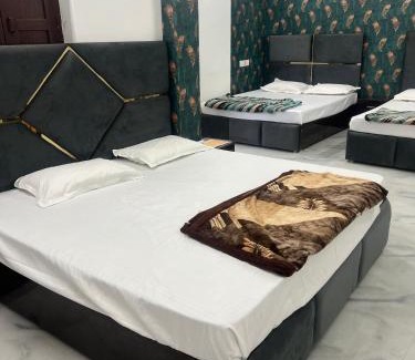 Ayodhya House | Hotel Sankul Villa, 100 Meter Away Saryu River & Ram Ki Paidi, Lux Stay