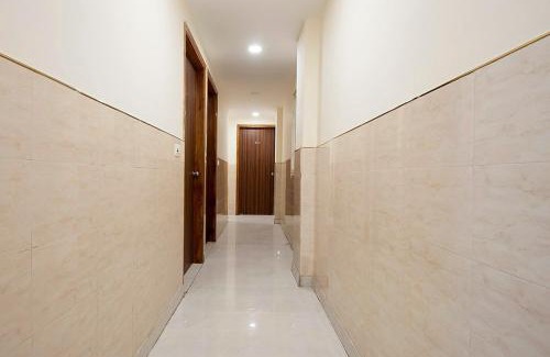 Paharganj Apartment | Hotel Shree Sai Dham Near New Delhi Railway Station, Paharganj
