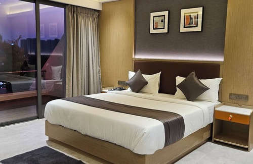 Gandhinagar Hotel | Hotel Skyro Inn