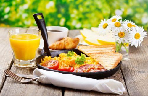 Paharganj Hotel | Hotel The Kaca International-New Delhi Railway Station