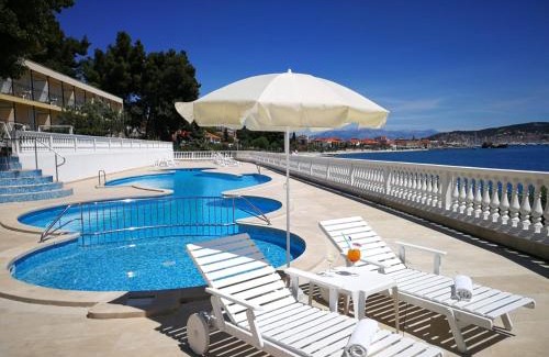 Seget Donji Hotel | Hotel Val All Inclusive