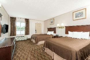 Springfield Hotel | Howard Johnson by Wyndham Springfield