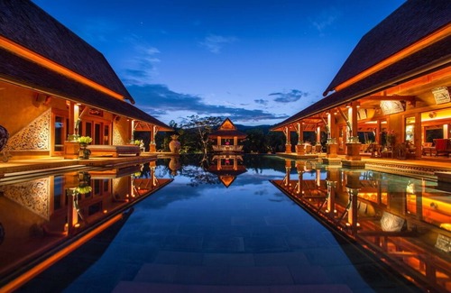 Lan Dokmai Tok House | Howie's HomeStay, Your own personal Private Resort