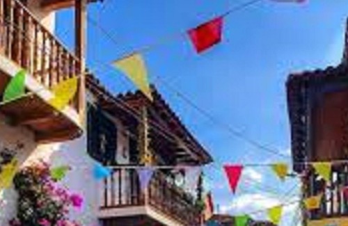 Cartagena Walled City Cabin | Hpt-sm1 Hotel Room In Getsemani With Pool, Breakfast And Wifi
