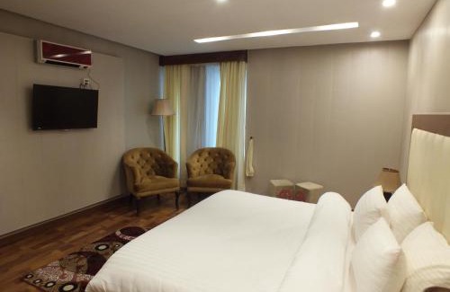 Changla Gali Resort | Humming Bird Resort and Executive Suites