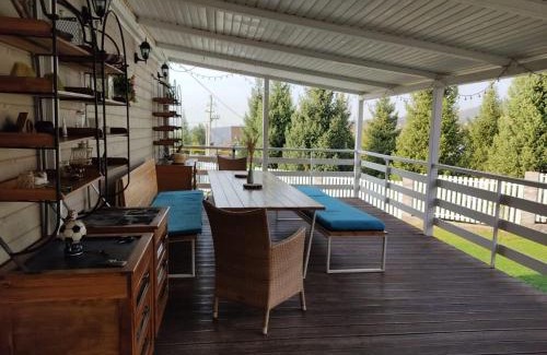 Besqaynar House | HYGGE HOME уютный коттедж с террасой и баней для проживания нескольких семей