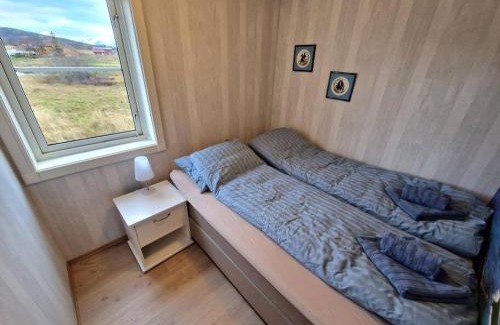 Botnhamn House | Hytte ved havet på Brensholmen, nær Sommarøy, Tromsø