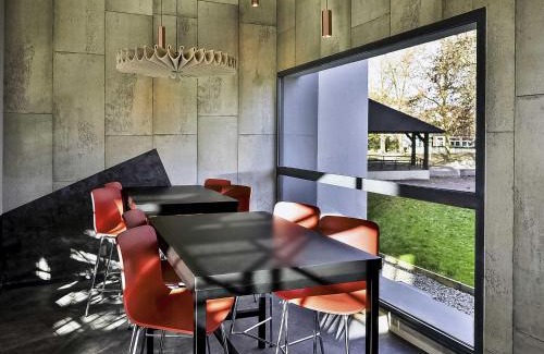 Cran-Gevrier Hotel | Ibis Annecy - Cran-Gevrier