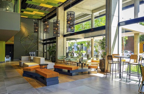 Auxiliadora Hotel | Ibis Styles Porto Alegre Moinhos de Vento