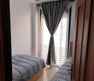 Branes Apartment | Ideal Emplacement Tanger 3 chambres,wifi,Netflix,Clim,Stade de Foot