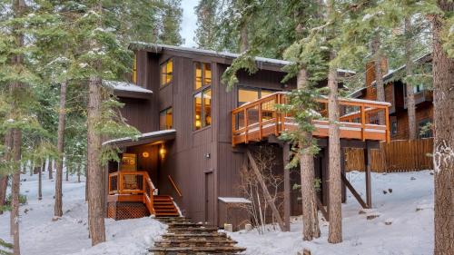 Truckee House | In Northstar Ski Resort Game Room Family-Friendly Dakine Haus by AvantStay