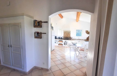 Cabrieres-d'Avignon Villa | In PROVENCE, Facing LUBERON, A LITTLE CORNER OF PARADISE, PRIVATE VILLA FOR 6 Pers