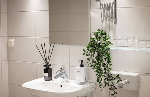 Jarva Hotel | Injoy Premium Solna