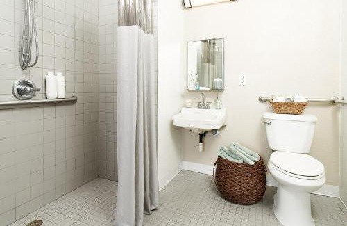 Indianapolis Hotel | InTown Suites Extended Stay Indianapolis IN -I70 Post Drive