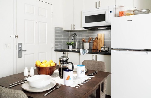 University Place Hotel | InTown Suites Extended Stay Charlotte NC - North Tryon St