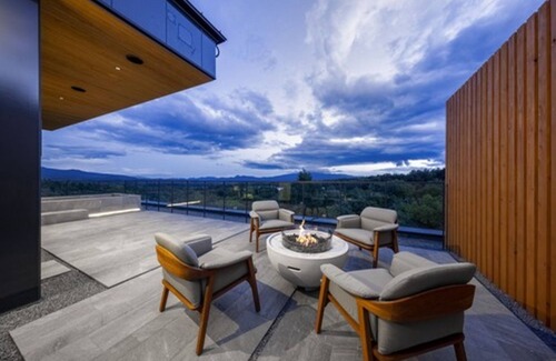 Hirafu Apartment | Intuition