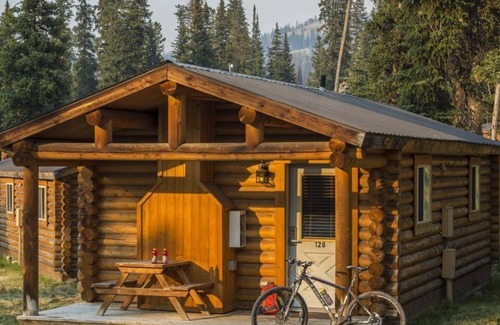 Moran Apartment | Invigorating Retreat! 3 Conveniently Located Cottages!