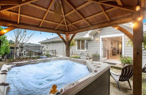 Camano Island House | Island Time Escape