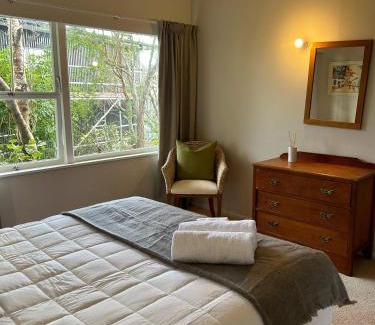 Cockle Bay Apartment | Island View Hideaway