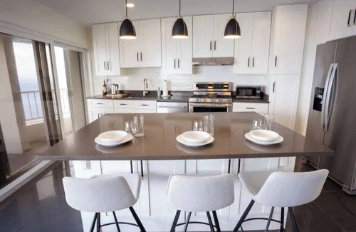 Rosendal Condo | Island View Retreat - Stunning Ocean Views!