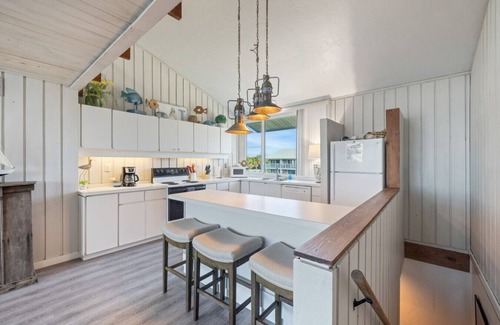 Cedar Key Villa | Island View: Waterfront condo