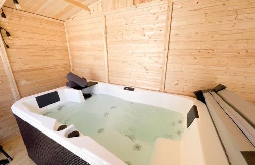 Lambezellec Apartment | Jacuzzi au Cocon brestois