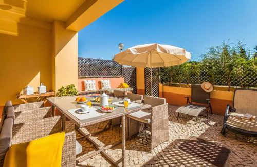Meia Praia Villa | Jardins Meia Praia 104 by Algarve Golden Properties
