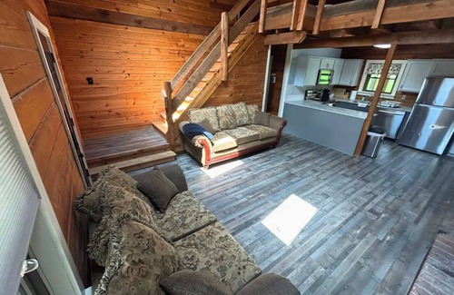 Johnstown House | Johnstown Gem! Spacious Wood Home & Beautiful Farm - Amazing for Families & Work